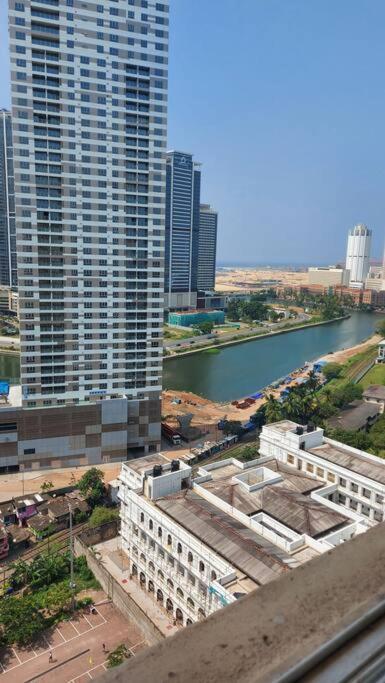 Jays Apartment - Colombo 02 At The Heart Of Convenience Exterior foto